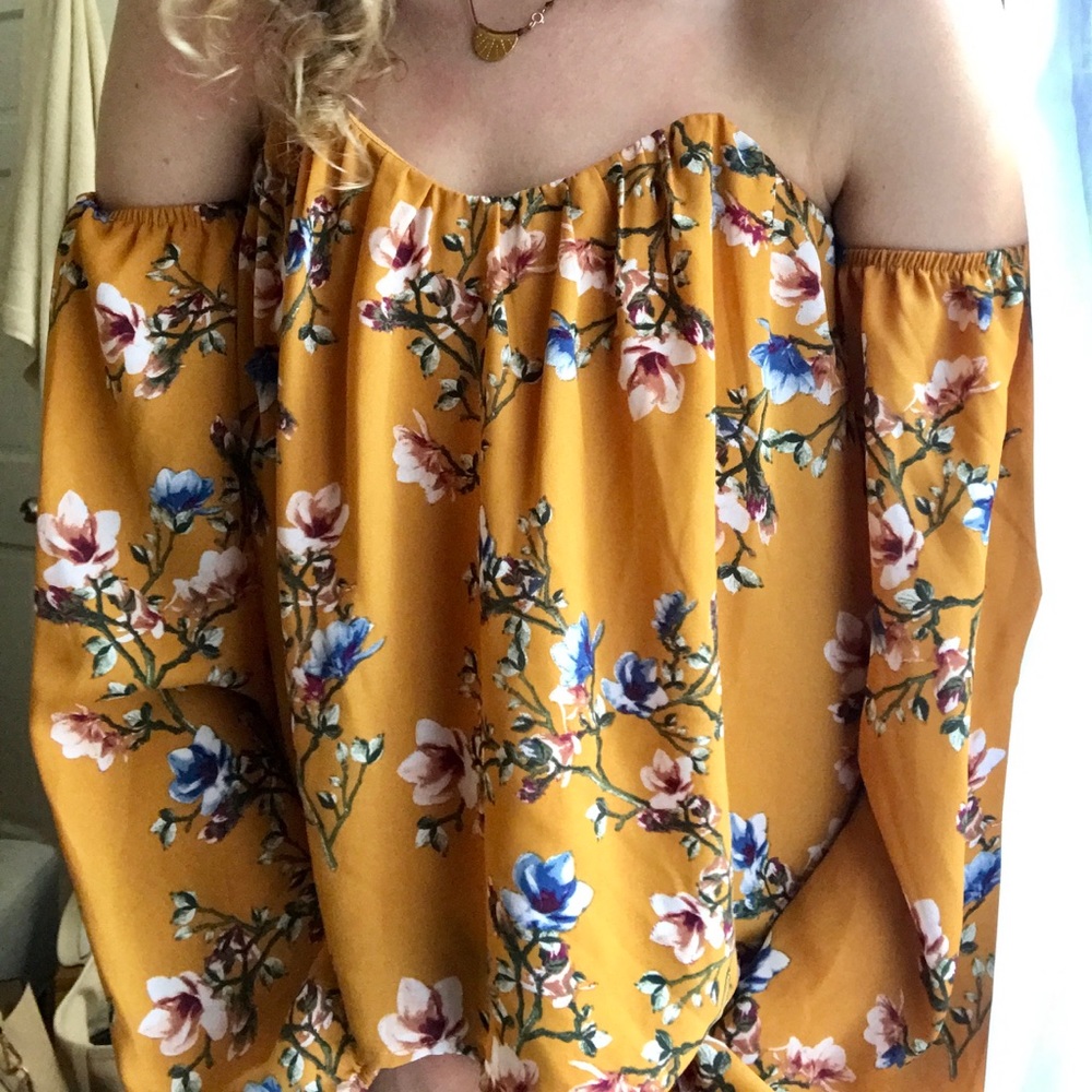 Floral top